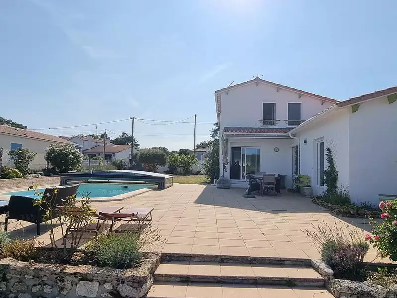 Maison, 155 m²