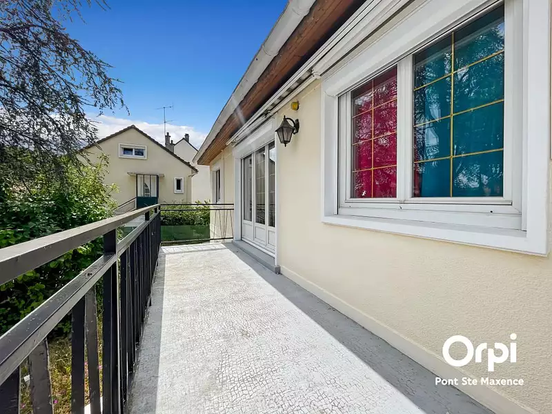 Maison, 169 m²