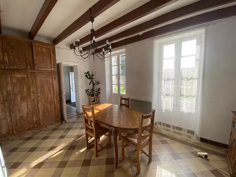 Maison, 167 m²
