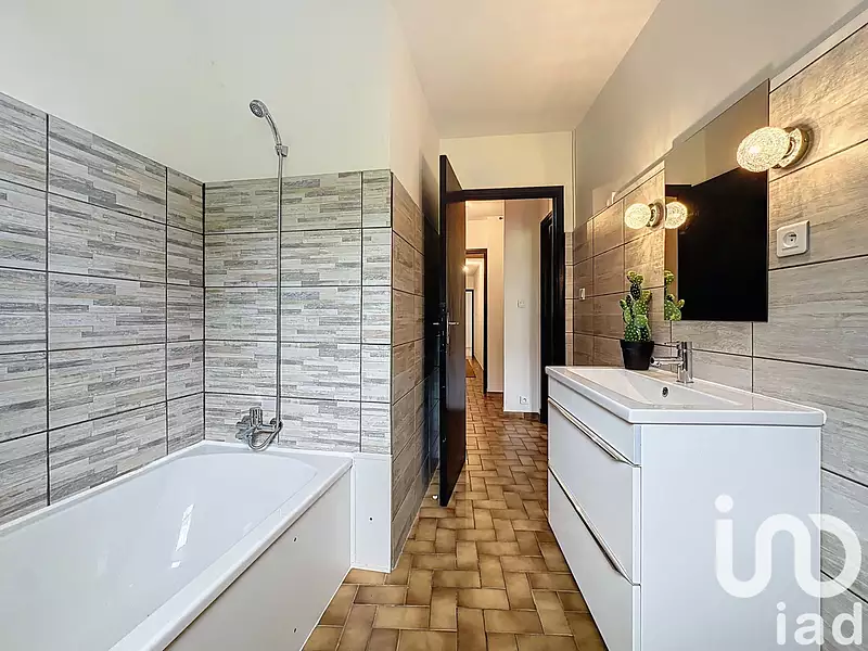 Maison, 114 m²