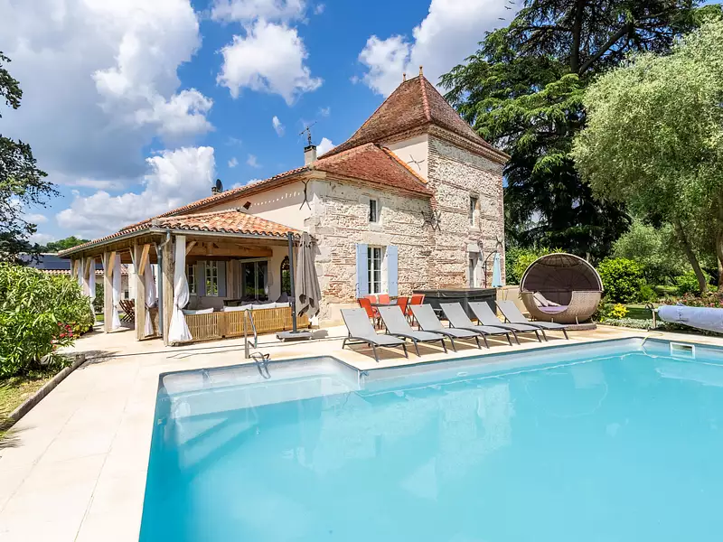 Maison, 530 m²