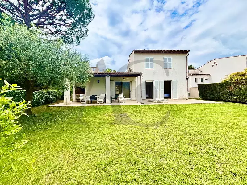 Maison, 140 m²