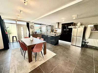Maison, 180 m²