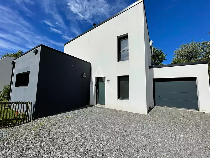 Maison, 113,04 m²