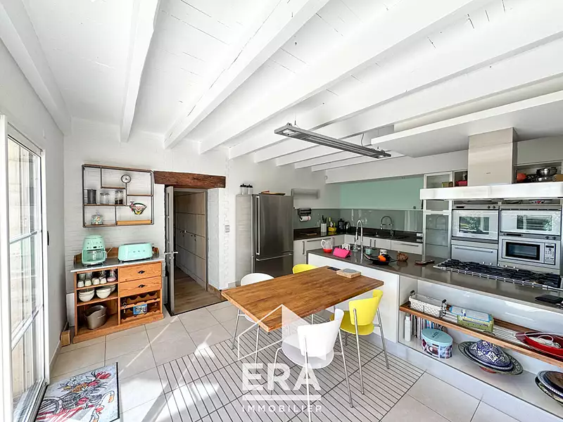 Maison, 250 m²
