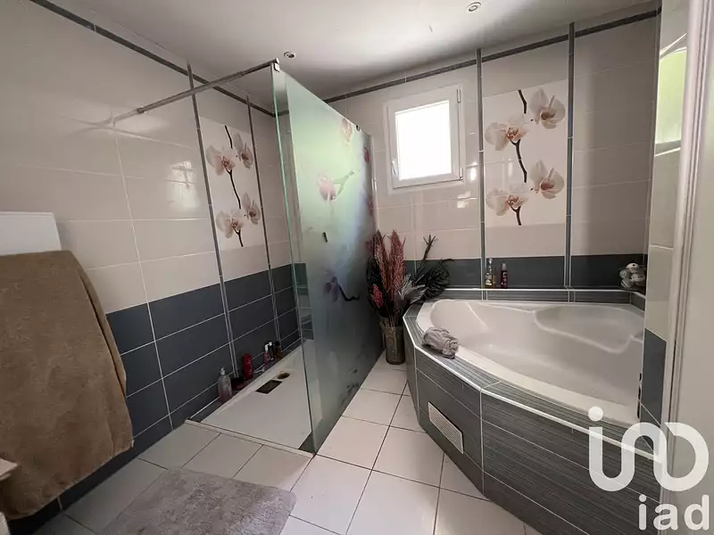 Maison, 170 m²