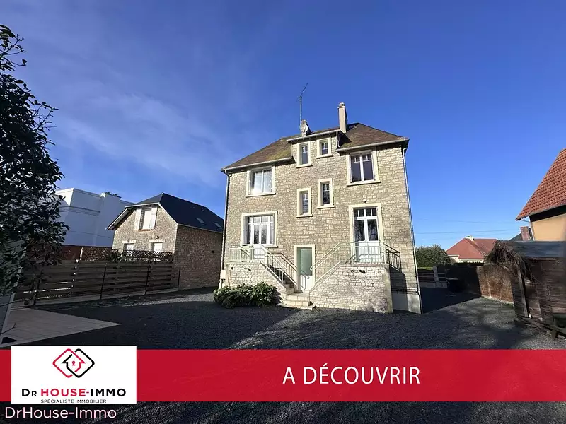 Maison, 235 m²
