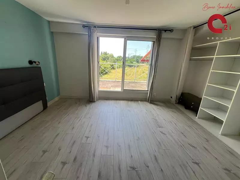 Immeuble, 403 m²