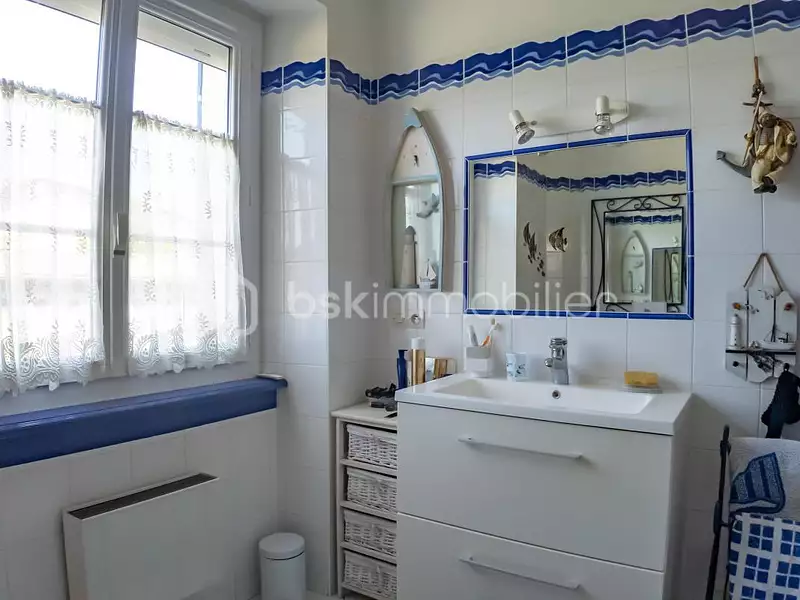 Maison, 283 m²