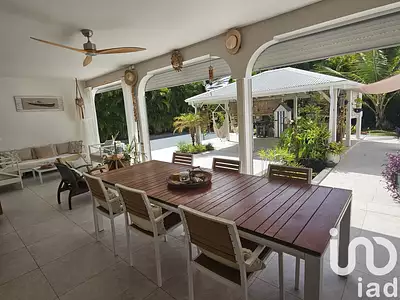 Maison, 230 m²