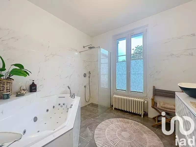 Maison, 180 m²