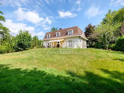 Maison, 180 m²