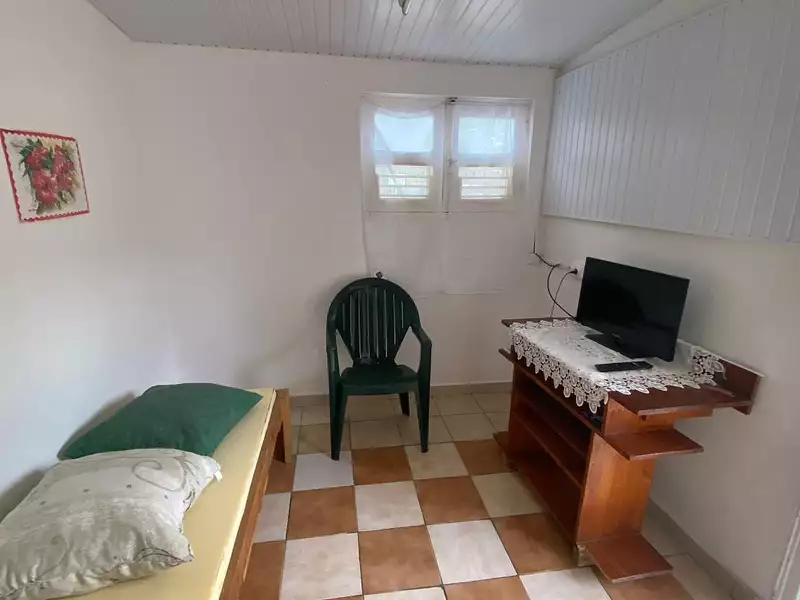 Immeuble, 648 m²