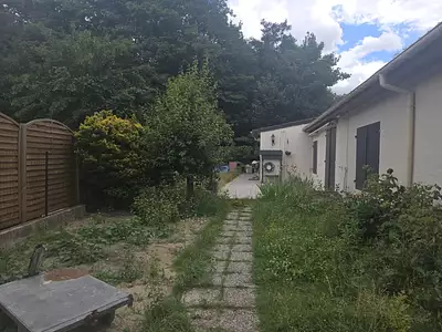 225 000 € 3 214 €/m² Maison • 70 m² • 4 pièces • 2 chambres • Ter. 412 m² Clichy-sous-Bois (93390)