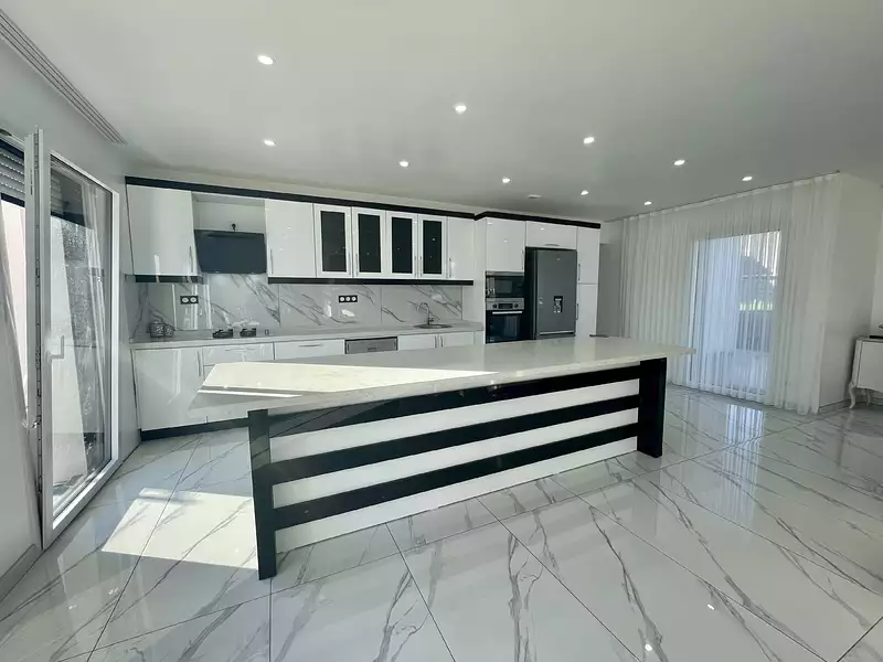 Maison, 164 m²