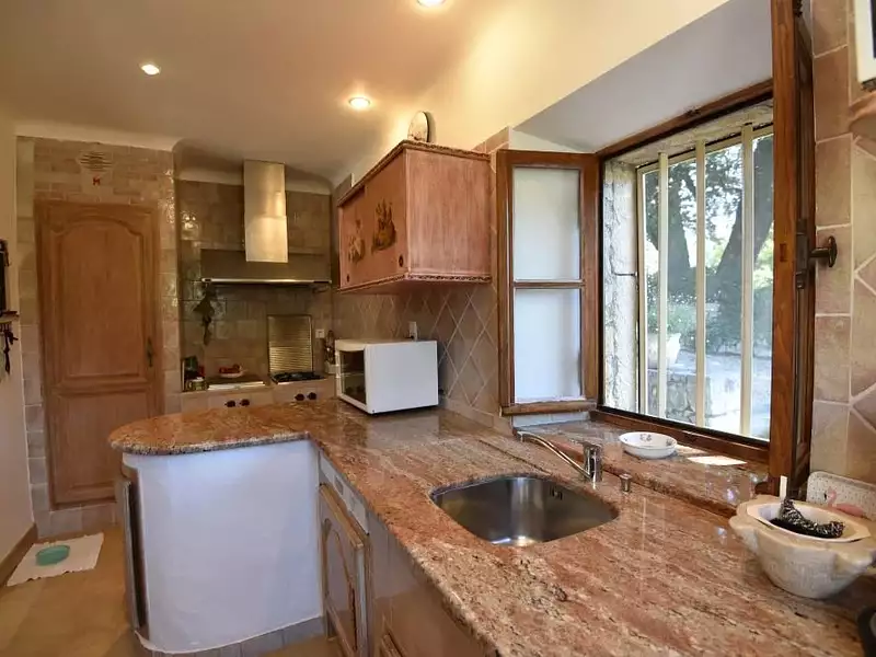 Maison, 180 m²