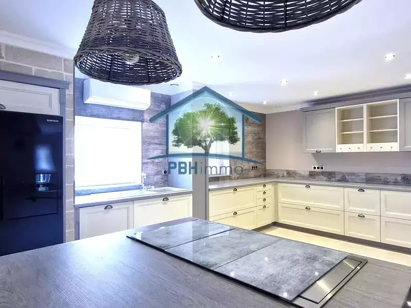 Maison, 150,7 m²