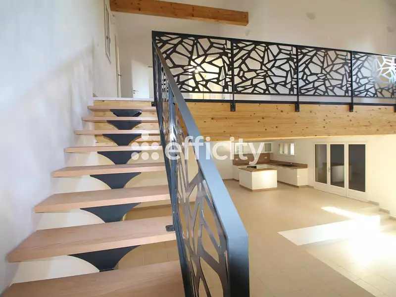 Maison, 201 m²