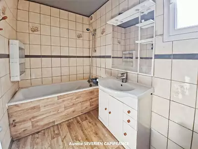 Maison, 166 m²