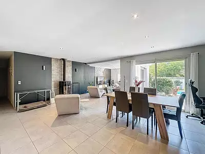 Maison, 161 m²