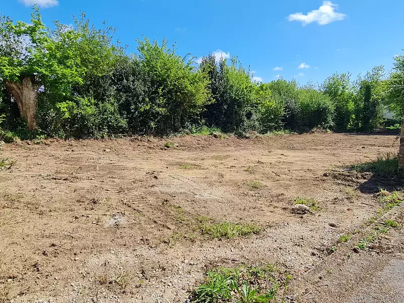 Terrain, 566 m²