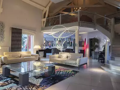 Maison, 277,2 m²