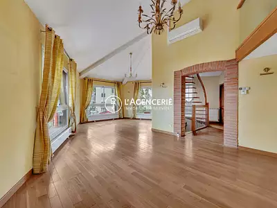 Immeuble, 190 m²