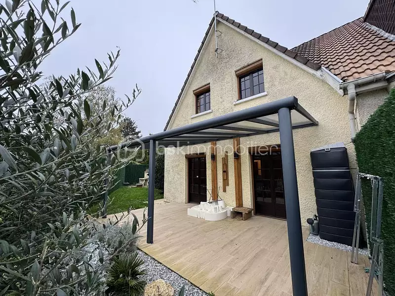 Maison, 94 m²