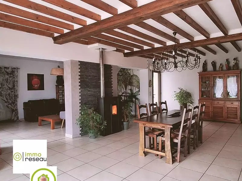 Maison, 178 m²