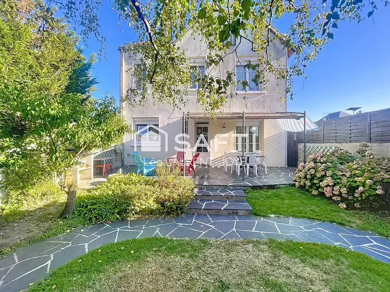 Maison, 117 m²