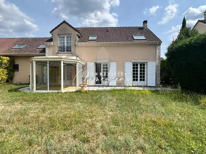 Maison, 169 m²