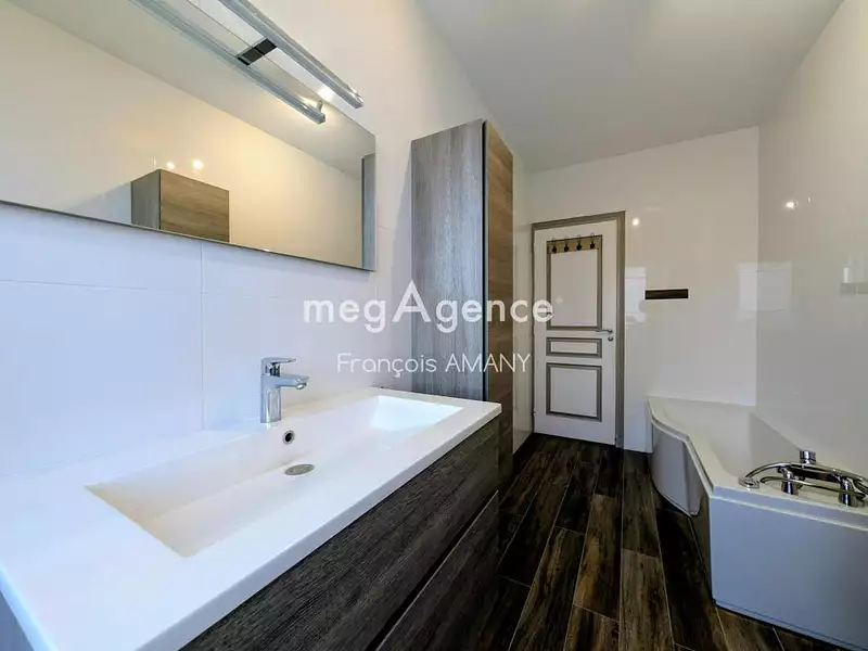 Maison, 350 m²