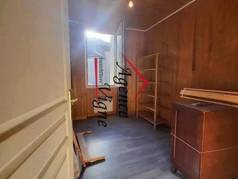 Immeuble, 200 m²