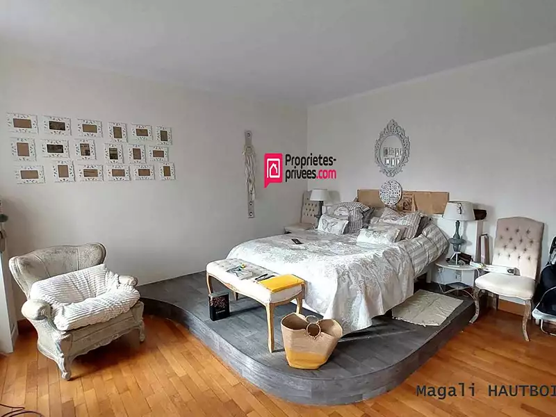 Immeuble, 360 m²