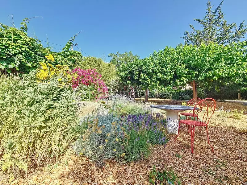 Maison, 166 m²