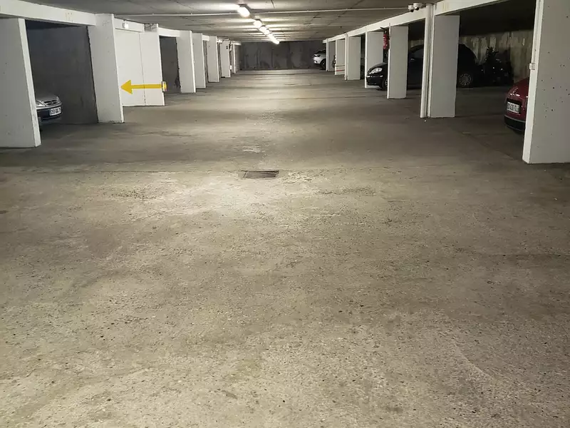Parking, 11 m²