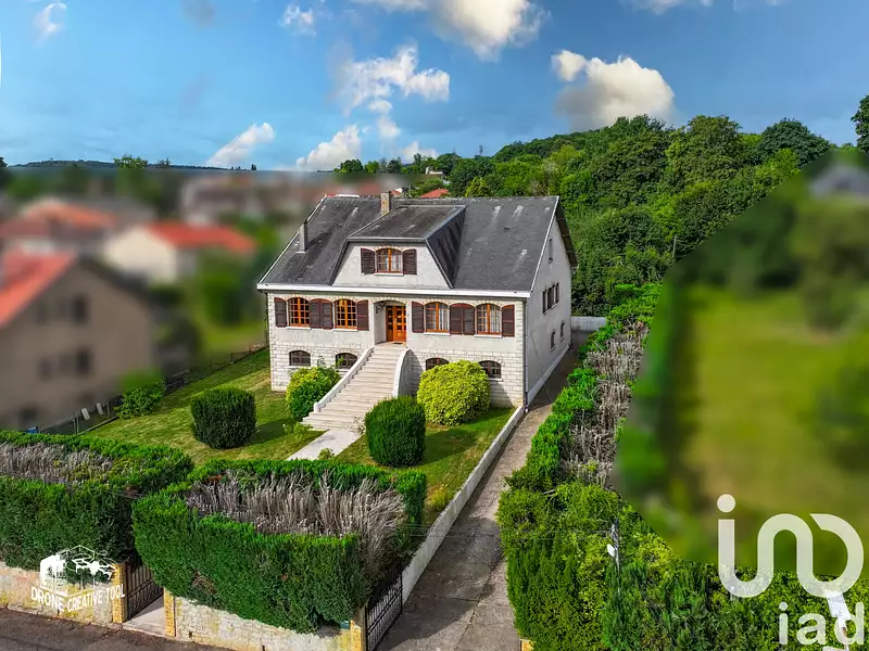 Maison, 266 m²