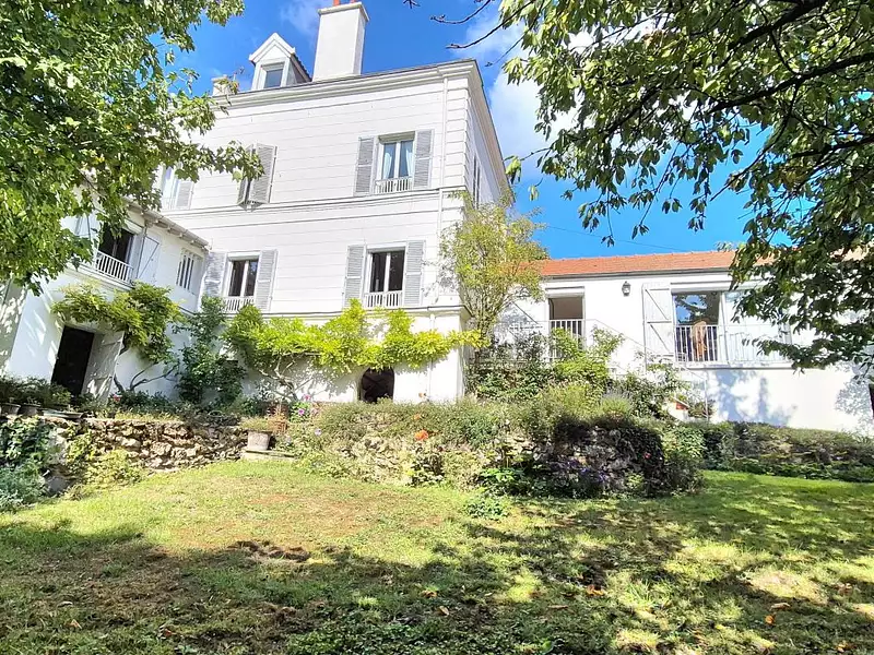 Maison, 203 m²