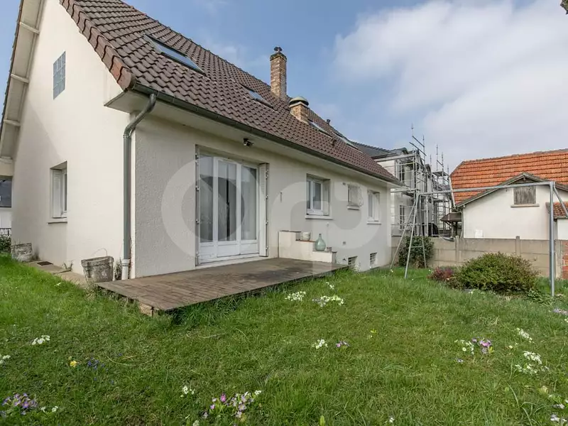 Maison, 170 m²