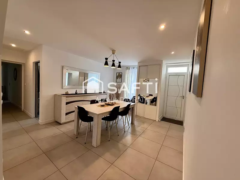 Maison, 158 m²