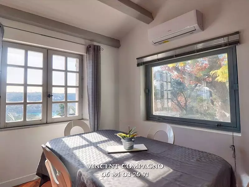 Maison, 230 m²