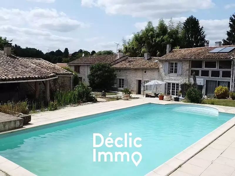 Maison, 207 m²