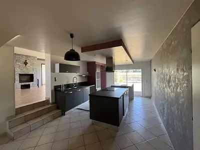 Maison, 170 m²