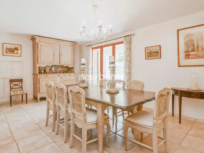 Maison, 190 m²