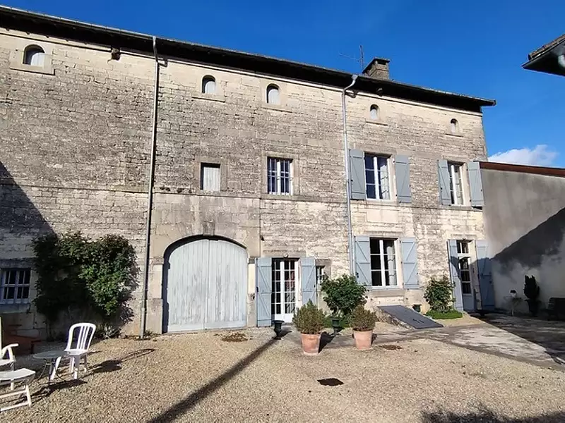 Maison, 250 m²