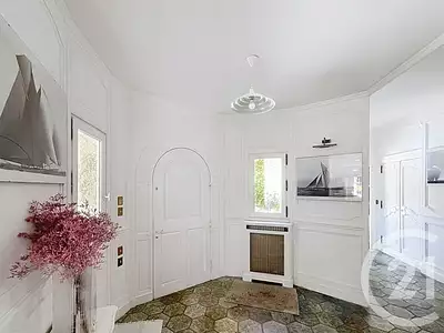 Maison, 350 m²