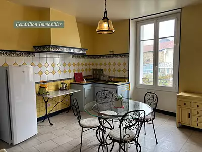 Immeuble, 350 m²