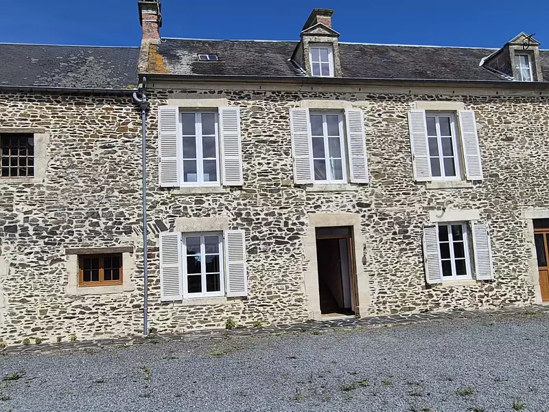 Maison, 180 m²