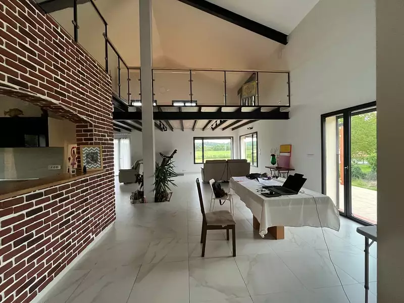 Maison, 204 m²