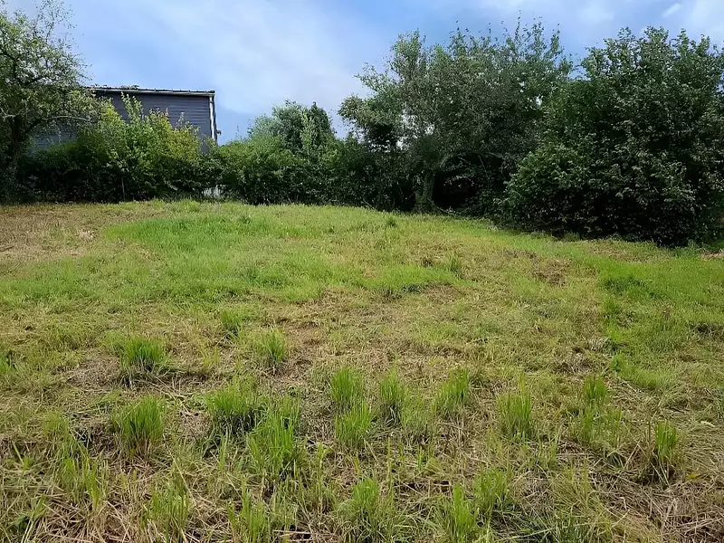 Terrain, 897 m²